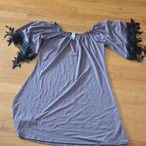 Elegant Off-Shoulder Mini Dress with Lace Trim